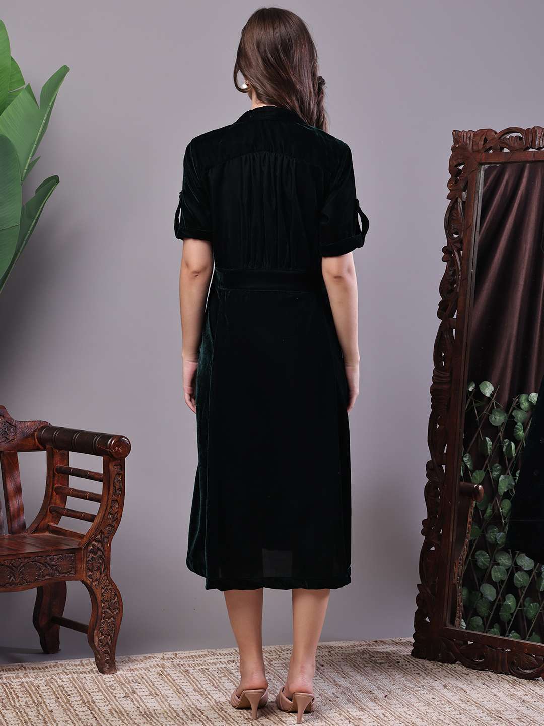 Women's Black Velvet Solid Printed Shirt Midi Dress with Belt - Image 2